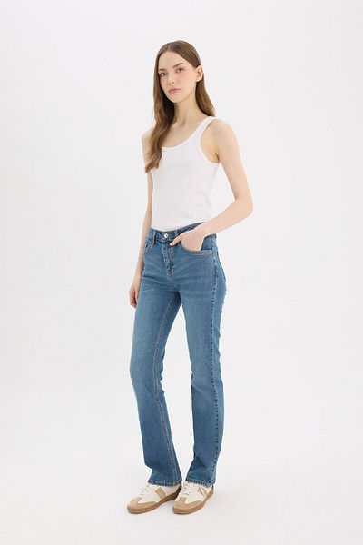 DeFacto Jeanshose mit hoher Taille und weitem Bein D7972AX25SP