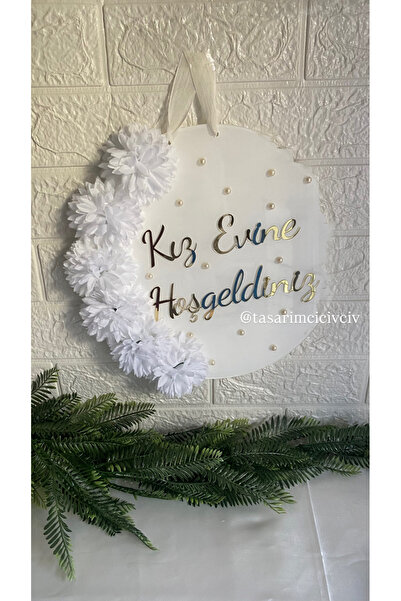 Tasarımcı Civciv Kız evine hoşgeldiniz yazılı Pleksi kapı süsü çiçekli incili 30 cm çapında