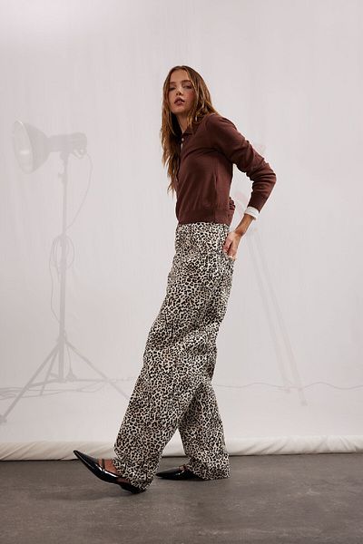 DeFacto Gabardine Pants Baggy Fit High Waist Leopard Print Standard Length D8149Ax24Au