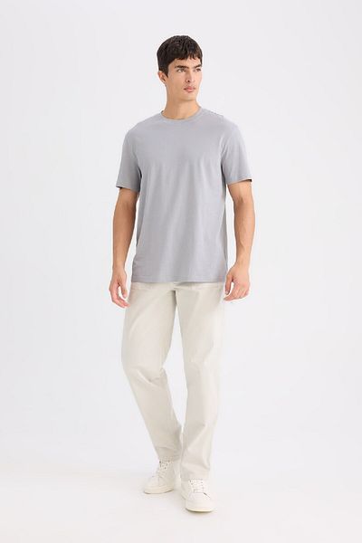 DeFacto 100 % Baumwolle Neues Basic-T-Shirt mit Rundhalsausschnitt und normaler Passform, einfarbig, kurzärmelig V7699az25sp
