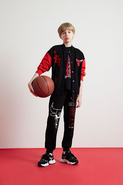 DeFacto Boy's Nba Chicago Bulls College Collar Snap Closure Back Printed Bomber Cardigan D9556A825Sp