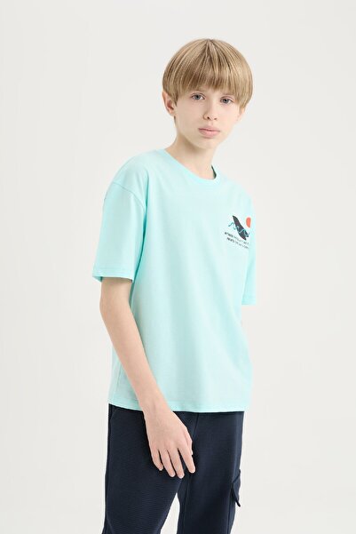 DeFacto Erkek Çocuk Oversize Geniş Kalıp Bisiklet Yaka Baskılı Kısa Kollu Tişört B6165A825SM