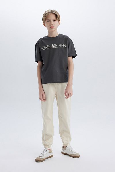 DeFacto Tricou cu mânecă scurtă imprimat cu gâtul turn pentru băiat, supradimensionat, cu croiala largă B6165A825SM
