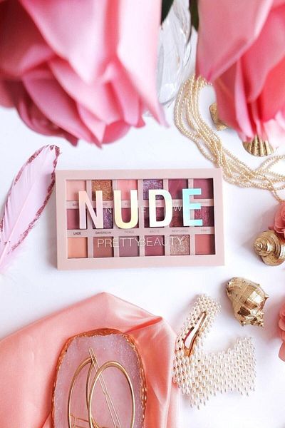 Pretty Beauty New 18-piece natural eyeshadow palette