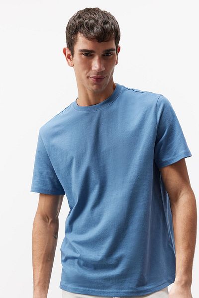 DeFacto 100 % Baumwolle Neues Basic-T-Shirt mit Rundhalsausschnitt und normaler Passform, einfarbig, kurzärmelig V7699az25sp