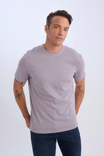 DeFacto 100 % Baumwolle Neues Basic-T-Shirt mit Rundhalsausschnitt und normaler Passform, einfarbig, kurzärmelig V7699az25sp