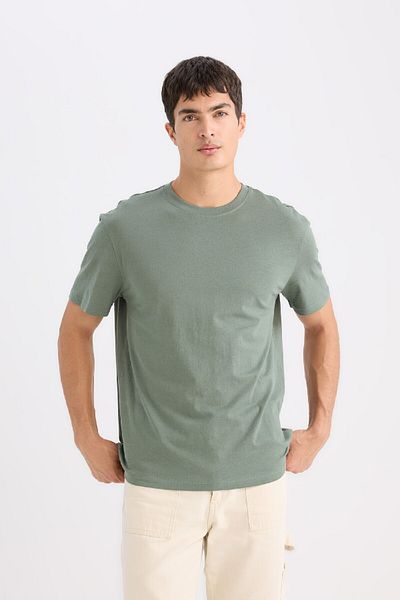 DeFacto 100 % Baumwolle Neues Basic-T-Shirt mit Rundhalsausschnitt und normaler Passform, einfarbig, kurzärmelig V7699az25sp