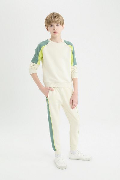 DeFacto 2-Piece Set for Boy - Crew Neck Sweatshirt and Elastic Waist Sweatpants D9865A825Sp