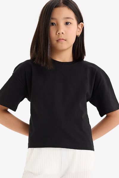 DeFacto Girl's Relax Fit Crew Neck Basic Plain Short Sleeve T-Shirt Z5095A625Sm