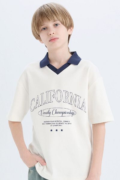 DeFacto Übergroßes, weit geschnittenes, kurzärmliges Polo-T-Shirt für Jungen mit Aufdruck D9180A825SM