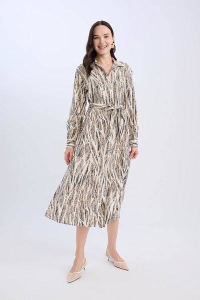 DeFacto Langärmliges Maxikleid mit normaler Passform und V-Ausschnitt und Gürtel E0784AX25SP