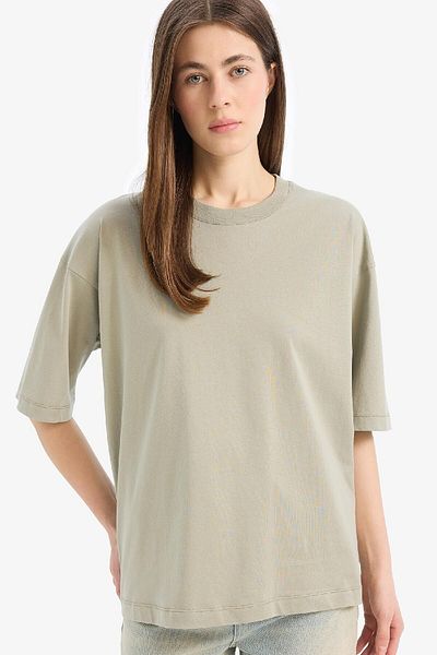 DeFacto Oversize Wide Fit Crew Neck Basic Απλό χτενισμένο βαμβακερό κοντομάνικο T-shirt C0099ax25sp