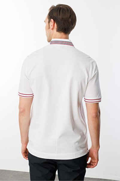 Desen Triko Λευκό ανδρικό μπλουζάκι με γιακά πόλο
