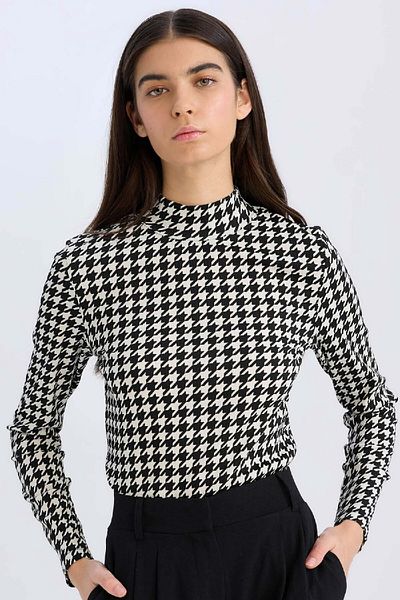 DeFacto Half Turtleneck Slim Fit T-Shirt - Wrap Long Sleeve D9498Ax24Wn