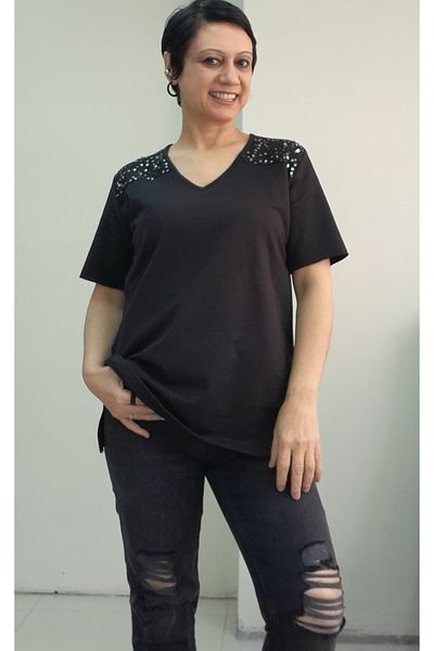 Mertcan Butik Black V-Neck Front Shoulder Black and White Sequin Pallette Detailed Short-Sleeved Combed Viscose T-Shirt