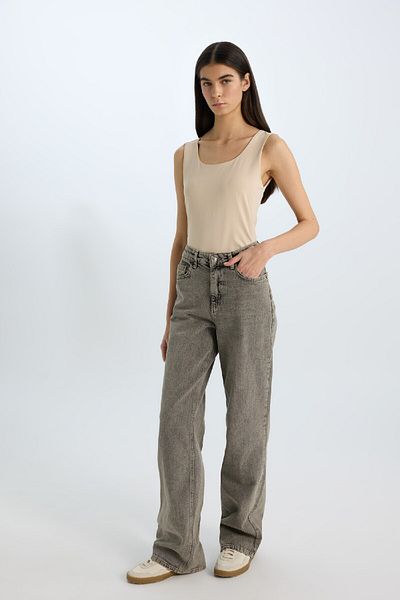 DeFacto Slim Fit Slim Fit Basic Απλό στρογγυλό λαιμό εσώρουχο C2622AX25SP
