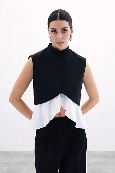 Sateen Черно контрастно късо яке