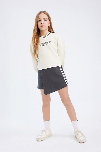 DeFacto Bedrucktes Sweatshirt und Shorts Rock für Mädchen – D9232a825sp
