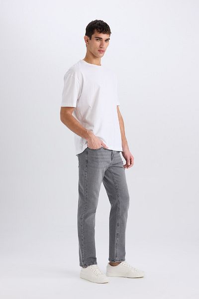 DeFacto Sergio Regular Fit Normal Fit Normal Waist Pipe Leg Jean Trousers D9837Ax25Sp