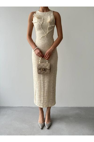 Julidress Premium φόρεμα με λεπτομέρεια λουλουδιών 3D