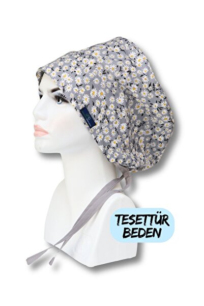 doktorbonem Tesettür Gri Papatyalar Desenli Cerrahi Bone Doktor Hemşire Sağlıkçı Bonesi Geniş Kesim