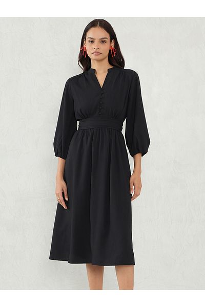 Femmella By Styli Solid Cinched Waist A-Line Midi Dress