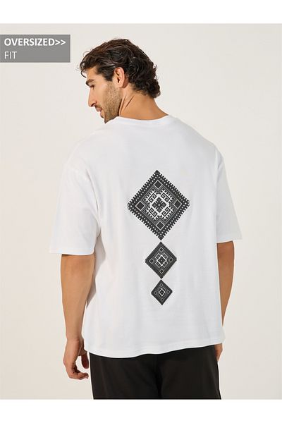 Styli Graphic Print Short Sleeves Oversized T-Shirt
