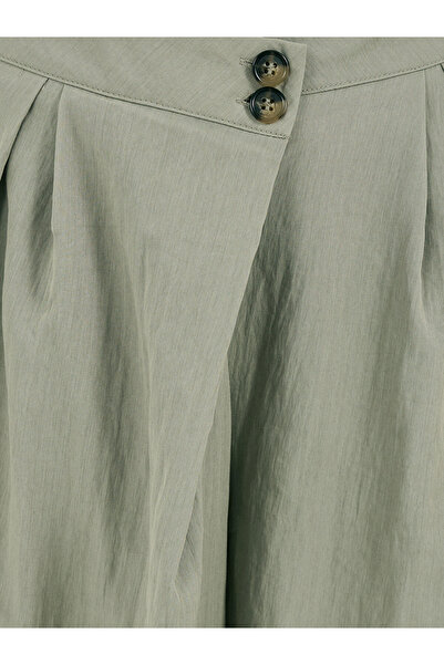 Styli Solid Twill Pleated Wide Leg Pants with Cross Waistband