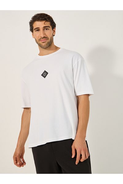 Styli Graphic Print Short Sleeves Oversized T-Shirt