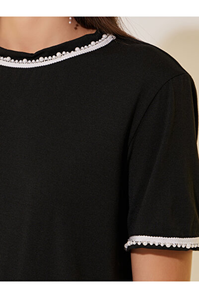 Take Two By Styli Embellished Lace Detail Round Neck Regular Fit T-Shirt