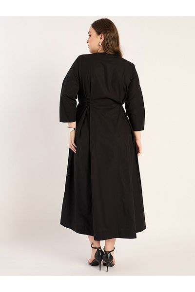 Femmella By Styli Plus Size Solid Pleated Poplin A-Line Maxi Dress