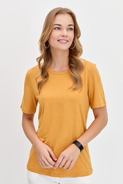 Desen Triko Women's Crew Neck Flamed Fabric Combed Cotton T-Shirt Mustard