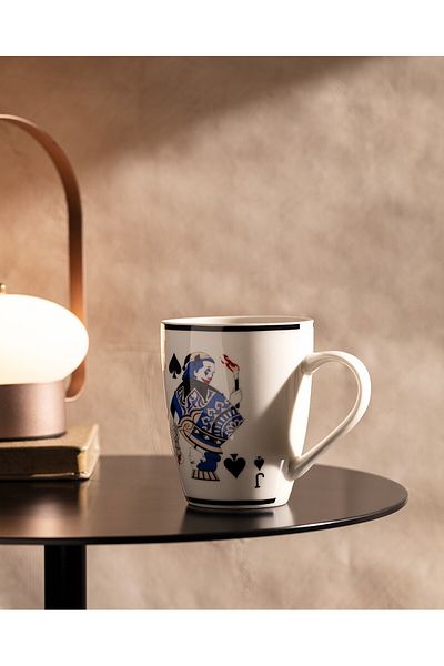Madame Coco Heureux-Tasse