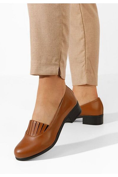 B T Shoes Pantofi Cu Toc Mic Lofty Maro