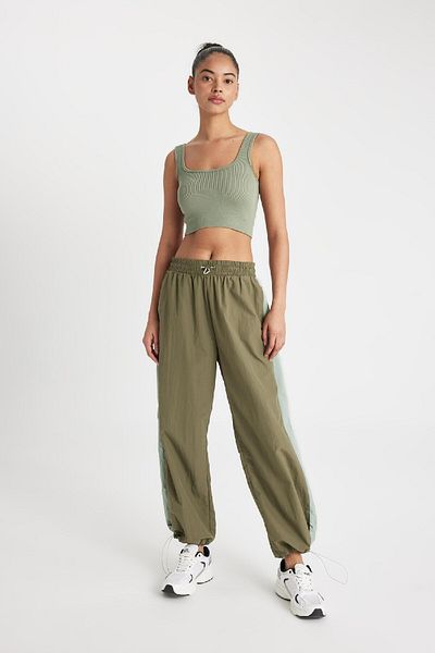 DeFacto B4234ax24sp-Modell – gewebte Jogginghose mit weitem Bein