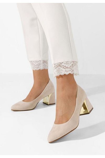 B T Shoes Pantofi Cu Toc Gros Bej Clarisse V2