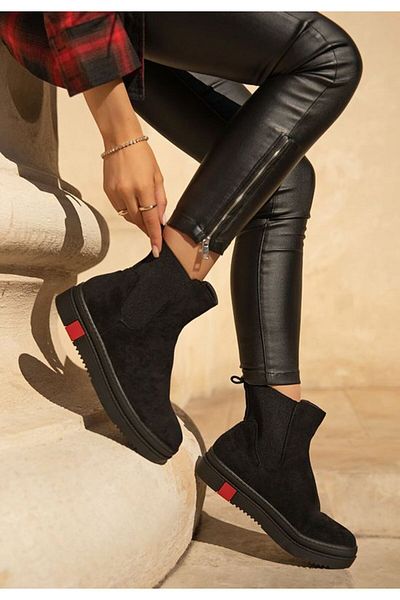 B T Shoes Women's Samera black boots