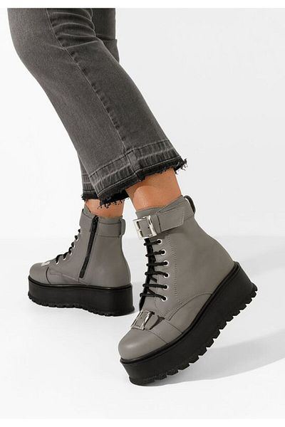 B T Shoes Women's Astrid leather boots, gray