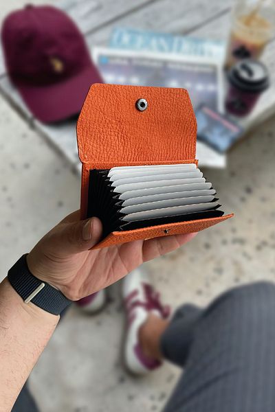 LETERRA GENUINE LEATHER ACCORDION CARD HOLDER
