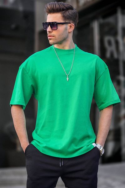 Madmext Hellgrünes Basic-T-Shirt mit Oversize-Passform für Herren 6066