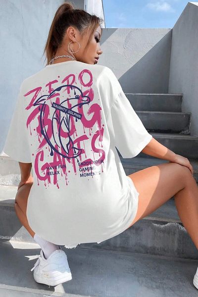Trendseninle Γυναικείο μπλουζάκι με λευκή λαιμόκοψη με στάμπα oversize