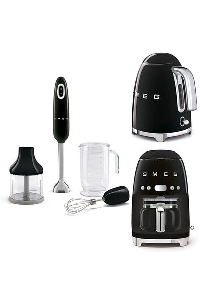 SMEG ماكينة صنع القهوة بفلتر غلاية سوداء ومجموعة خلاط يدوي