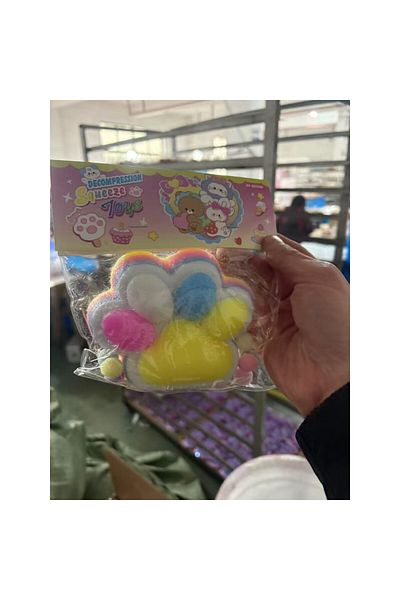 Flippy Squishy Pinch Family Jucarie Antistres Flippy, Labuta Pufoasa, 12,5 x 10,5 cm, 220g, Galben