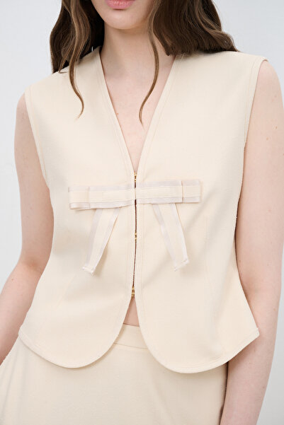 Love My Body Fiyonk Detaylı Yelek