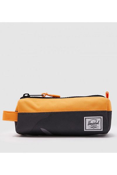 herschel Organizers-Settlement Case-044