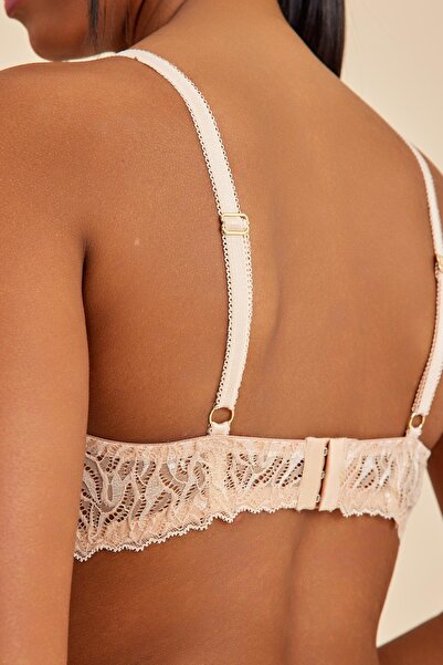 Amarelle Σουτιέν Emma Ten Lace εφέ σύσφιξης - Half Cup Underwire και χωρίς επένδυση