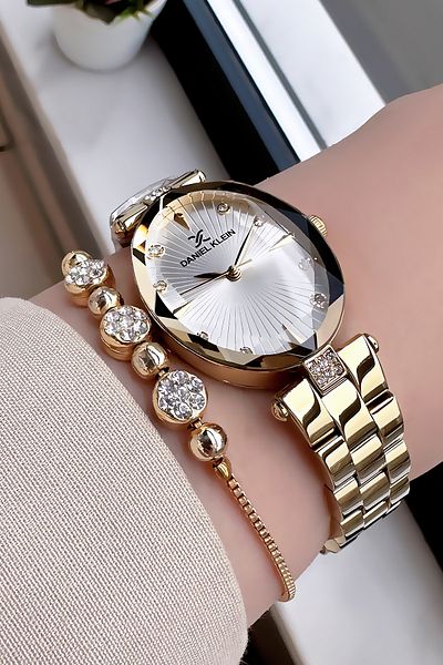 Daniel Klein   Gift Bracelet with Feminine Gold Color Fountain Clock