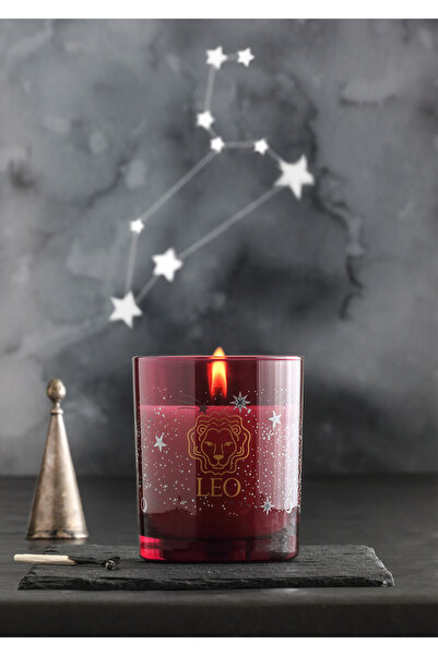 Ruby Magic Of Sky Leo Aslan Vanilya Kokulu Mum 150 Gr.