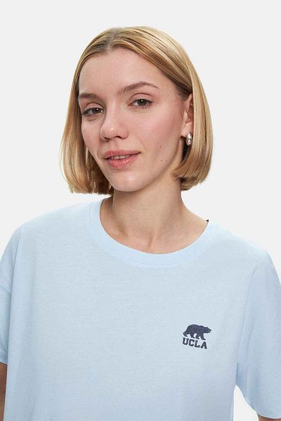 UCLA Tricou pentru femei Kenzie Sky Blue Crew Neck cu imprimeu argintiu