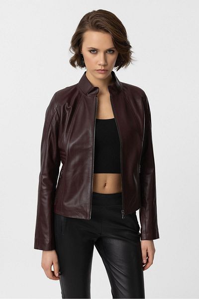 Deriderim Burgundy Lotus Zippered Lined Short Slim-Fit Women's Genuine Leather Coat with Stitching on the Shoulder and Sleeves